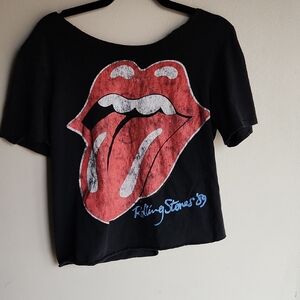 Rolling Stones Graphic Tee Cropped . Size Unknown Fits Like Oversized Medium